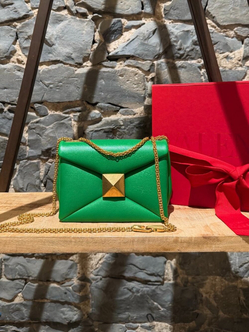 Valentino Ultra Green Leather One Stud Chain Shoulder Bag